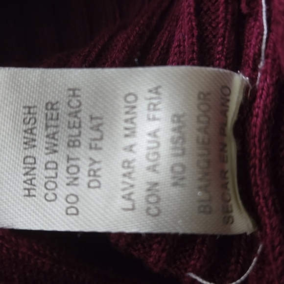 Ambience Burgundy Ribbed Crop Top Women’s M Long Sleeve Side Grommets & Ties - Picture 12 of 12